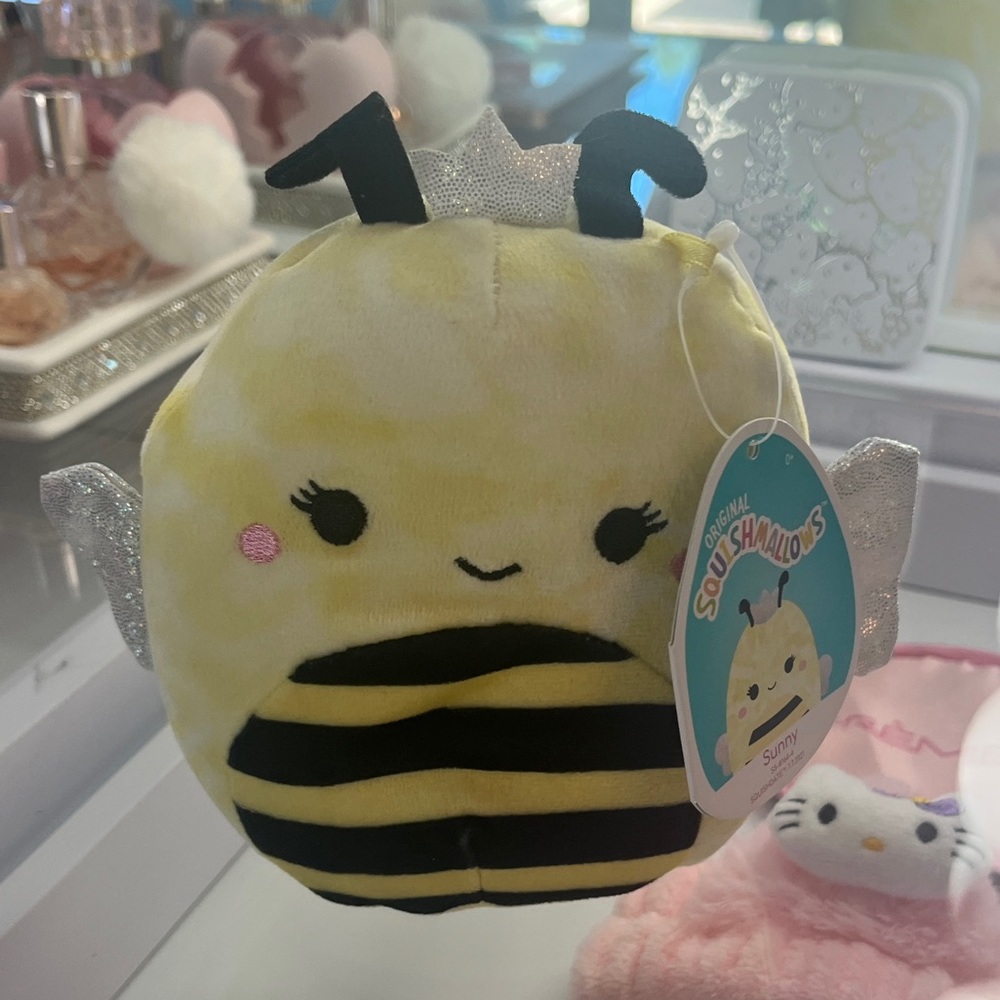 Squishmallow Sunny
